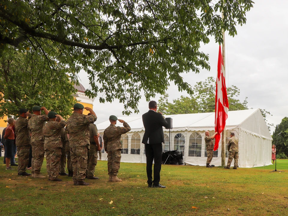 Honnør for flaget på flagdagen.